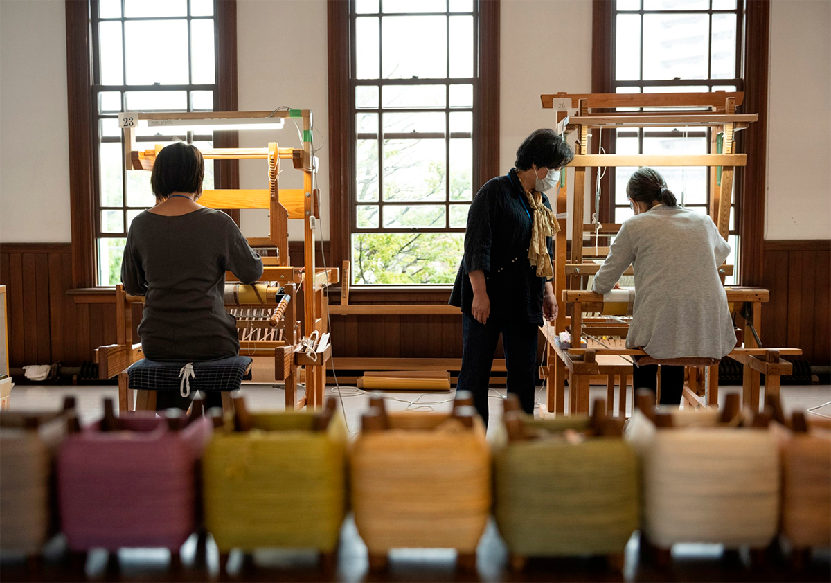 シルクのまち岡谷で織り・染めワークショップ参加者募集